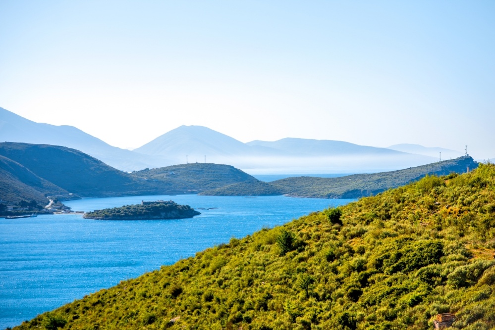 bigstock-palermo-bay-in-albania-89103473_1000